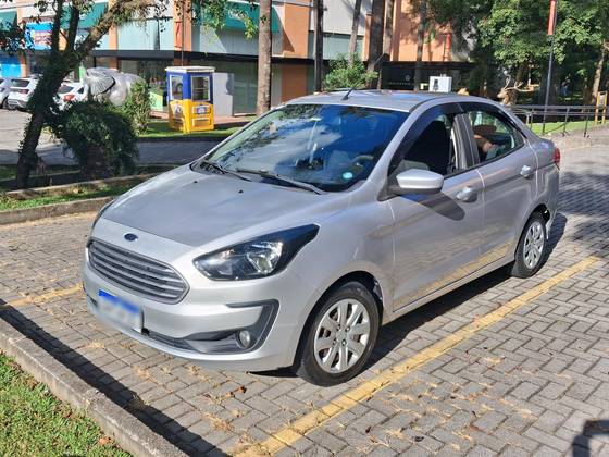 FORD KA 1.0 TI-VCT FLEX SE SEDAN MANUAL FORD KA 1.0 TI-VCT FLEX SE SEDAN MANUAL
